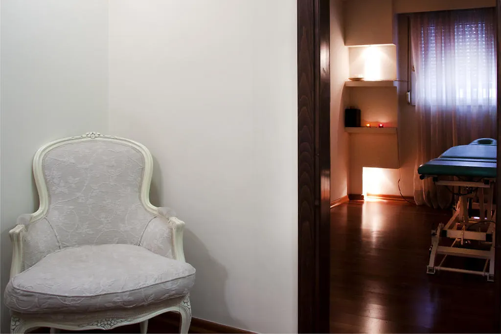 Capsis Hotel Thessaloniki 4*,