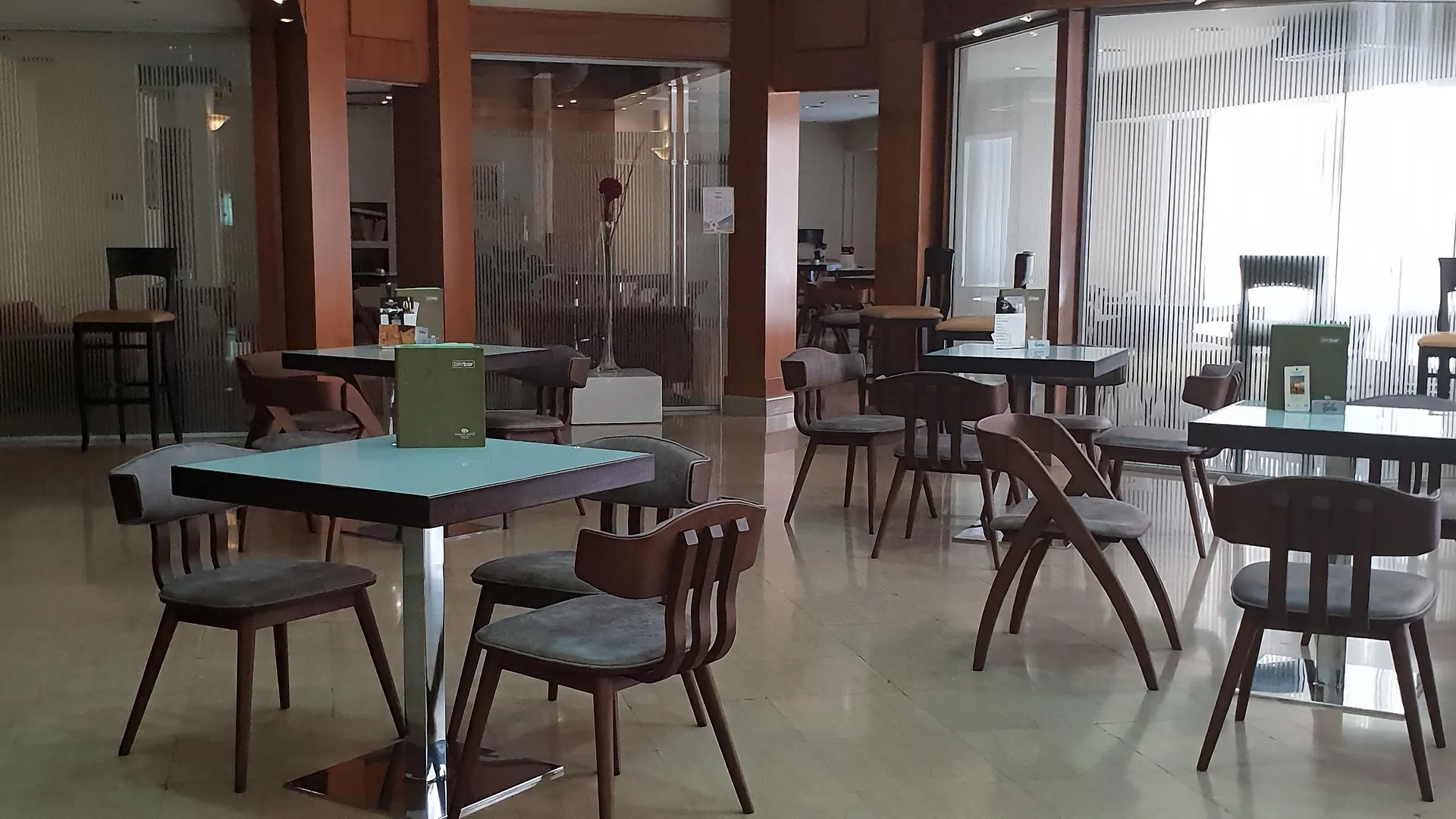 Capsis Hotel Thessaloniki 4*,