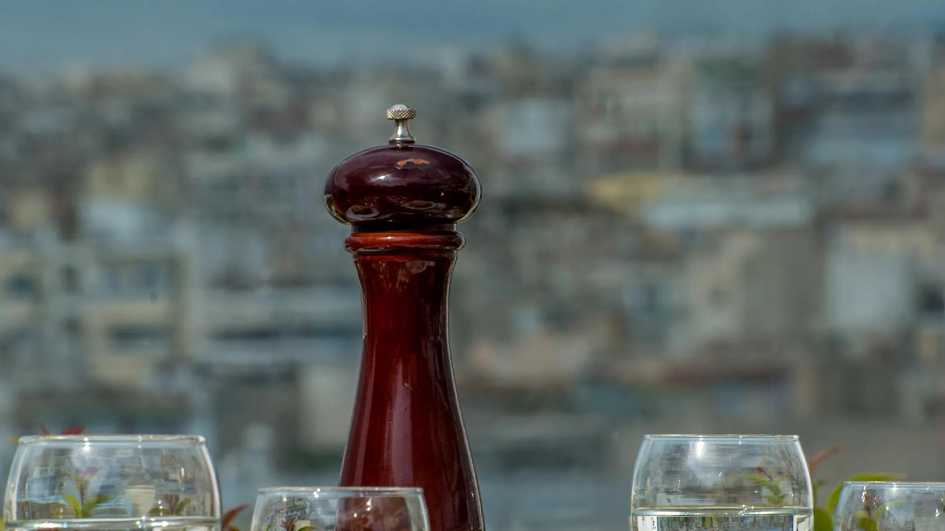 Capsis Hotel Thessaloniki 4*,